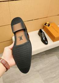 Picture of Louis Vuitton Shoes _SKU22521161SZ38-4413782